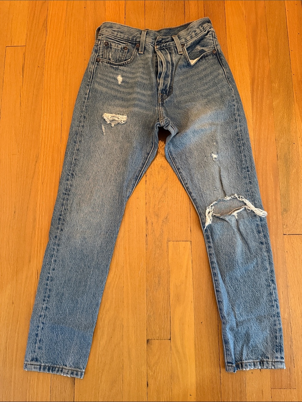 Levi's 501 skinny Blue Distressed Jeans